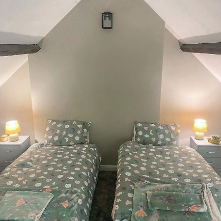 4C Gaia Lane Apartman Lichfield Kültér fotó