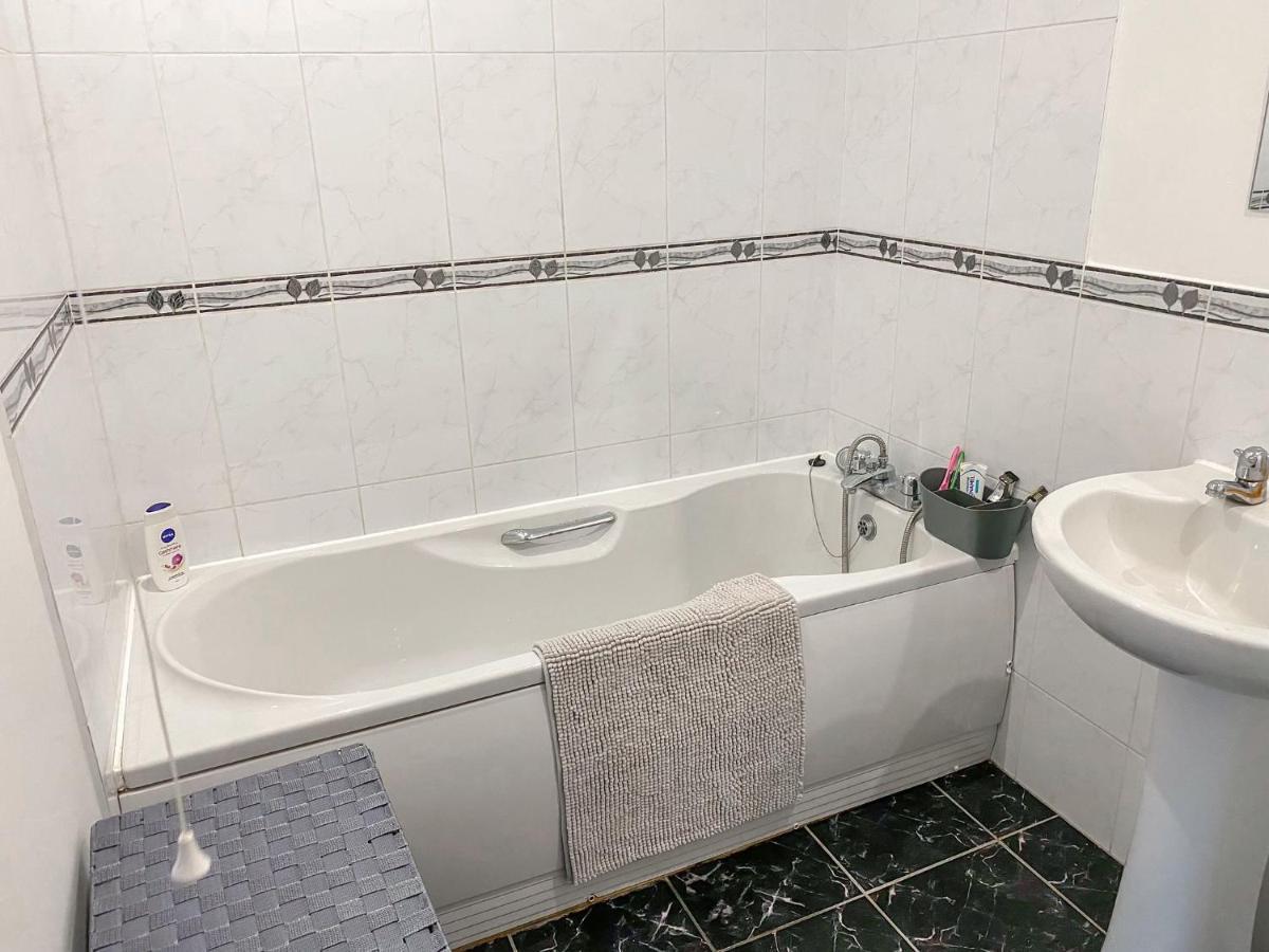 4C Gaia Lane Apartman Lichfield Kültér fotó